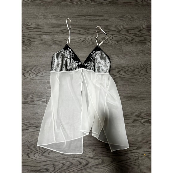 Valerie Stevens Other - Vintage Valerie Stevens Women L White Floral‎ Sheer Babydoll Chemise Lingerie